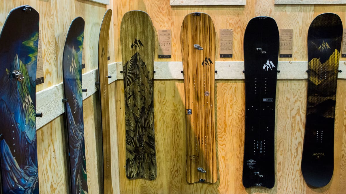 2020/2021 Gear Preview: Jones Snowboards - Snowboarder