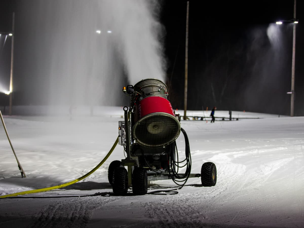 Ski Resort Snow Making Machine Artificial Snow Making Equipment