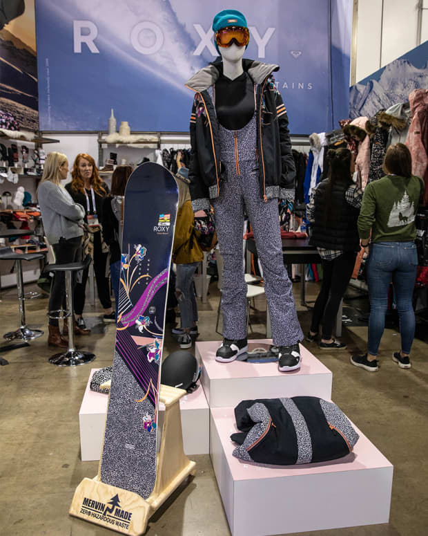 2020/2021 Gear Preview: Dakine Outerwear + Bags - Snowboarder