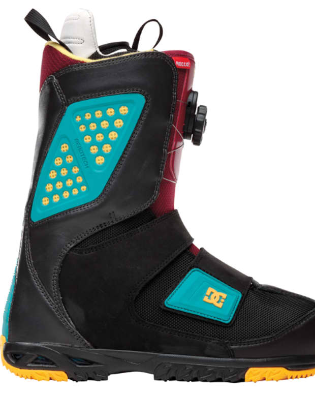 Gear of the Day: Flow Rival Quickfit - Snowboarder