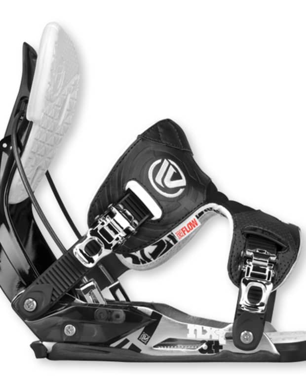 Flow M9 Snowboard Binding - Snowboarder