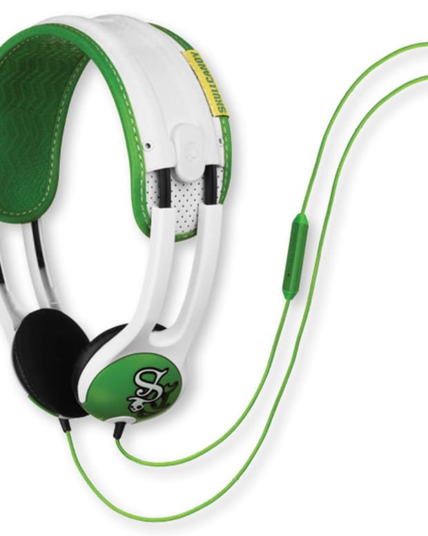 SkullCandy SkullCrusher Headphones 2011 - Snowboarder