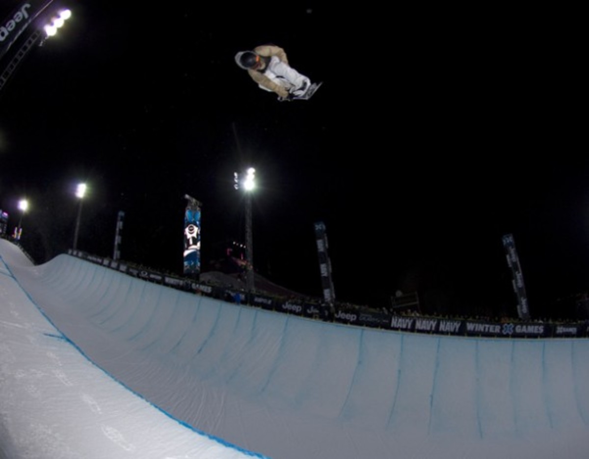 Winter X Games 15 Halfpipe Recap and Photos - Snowboarder