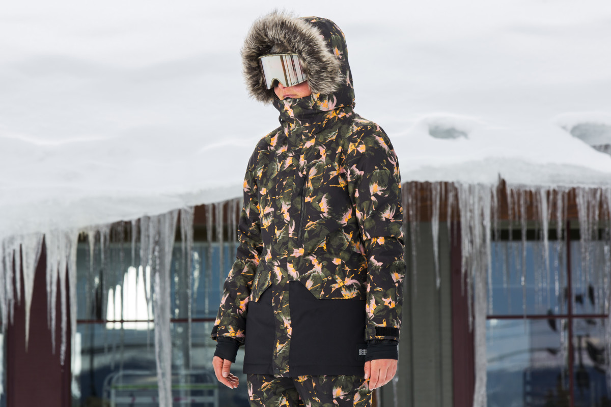 Highlines: Top 2020 O'NEILL Outerwear On The Rack Now - Snowboarder