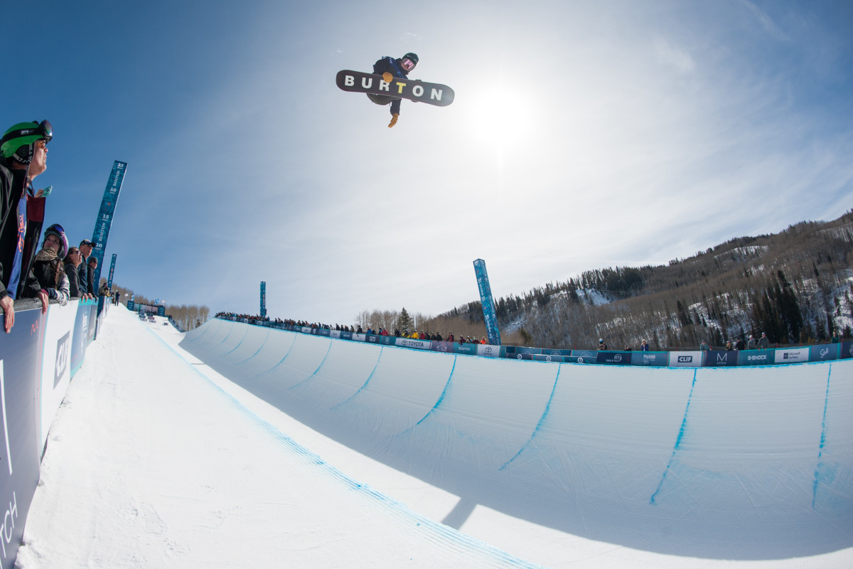 Ayumu Hirano Qualifies First For 2018 Burton U.S. Open Halfpipe