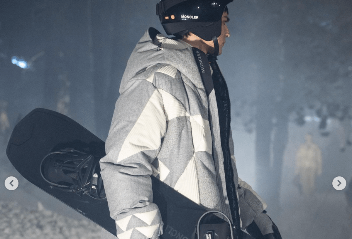 Moncler snowboard hot sale